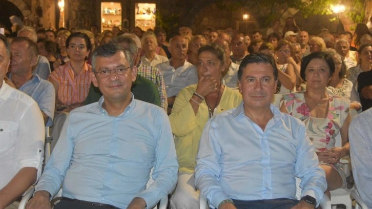 CHP'li &Ouml;zel: Se&ccedil;mende duygusal kopuş var