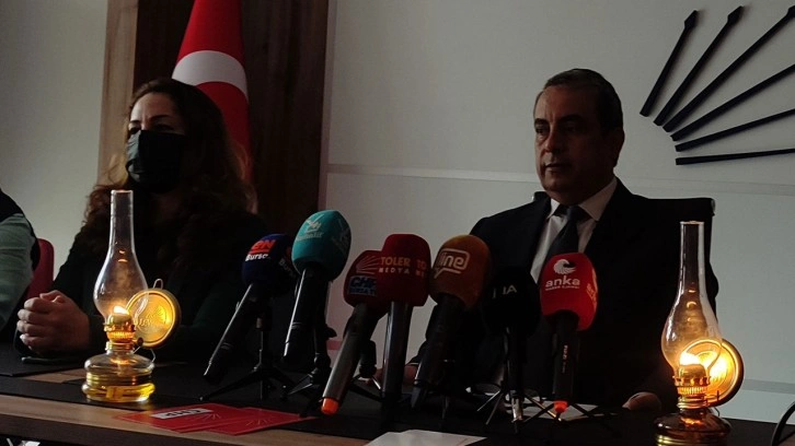 CHP'nin elektriği kesildi! 2 aydır elektrik faturasını &ouml;demeyince gaz lambasına kaldılar