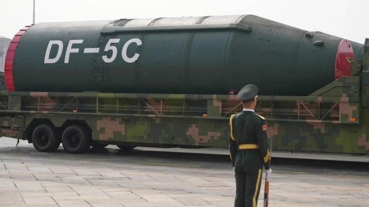 Çin dünyanın en büyüğünü tanıttı! DF-5C Trump'ı korkuttu: Amerika'ya karşı birleştiler!