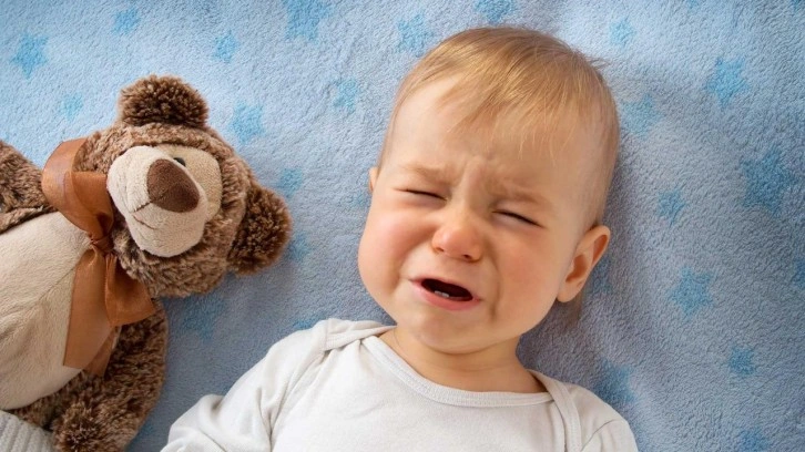 Çocuğunuzun kasığında şişlik varsa dikkat! Acil ameliyet gerekebilir