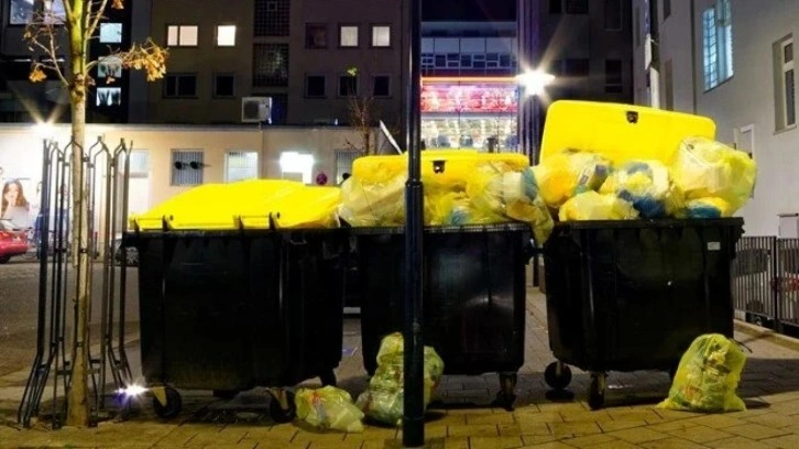 &Ccedil;&ouml;pl&uuml;kte buldukları mısır ununu yediler: 2 &ouml;l&uuml;, 7 yaralı