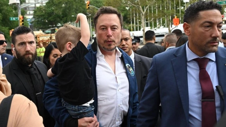 Cumhurbaşkanı Erdoğan Elon Musk ile g&ouml;r&uuml;şt&uuml;