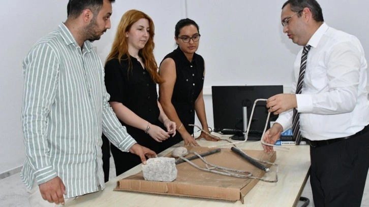 Daire Başkanı uyardı! Binasının altında dükkan olanlar tehlikede