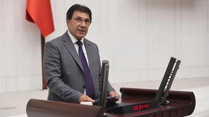 DEM Parti Milletvekili Mahmut Dindar trafik kazası geçirdi