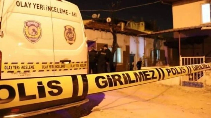 Denizli'de 2 yaşındaki &ccedil;ocuk &ouml;l&uuml; bulundu: Anne ve erkek arkadaşı aranıyor