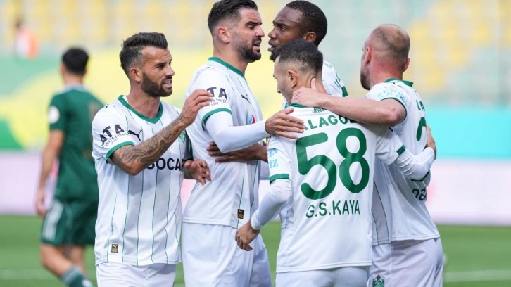 Deplasmanda flaş galibiyet! Gol düellosunda lidere 2-0'dan dönmek yetmedi!