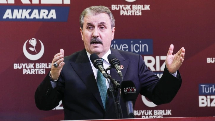 Destici: Akşener T&uuml;rk milliyet&ccedil;isi değil