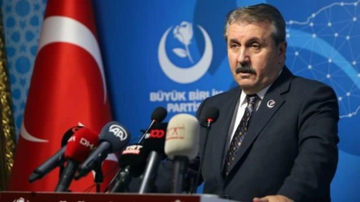 Destici'den baş&ouml;rt&uuml;s&uuml; a&ccedil;ıklaması: İYİ Parti referandumu destekleyecektir