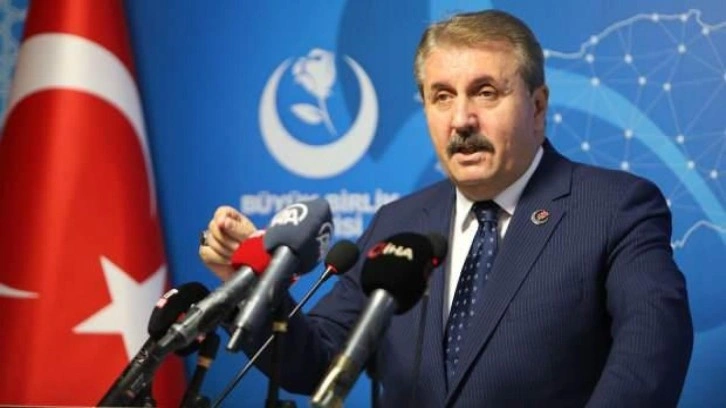 Destici'den &ouml;ğretmenler i&ccedil;in iyileştirme talebi: En az 15 bin lira olmalı