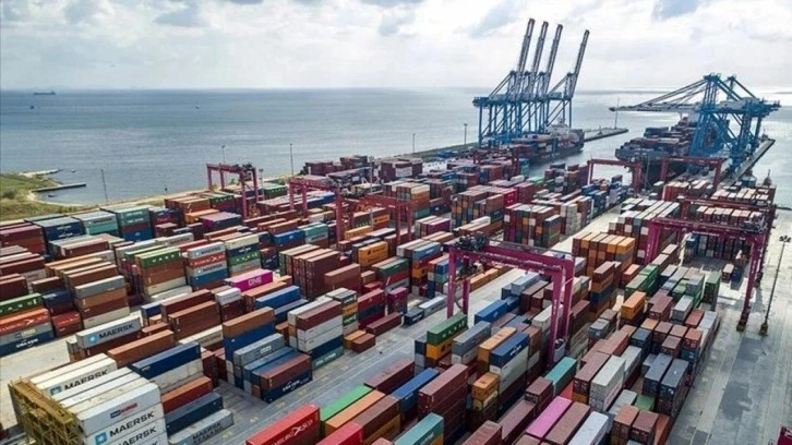 Dış ticaret açığı temmuzda yüzde 11,8 azaldı