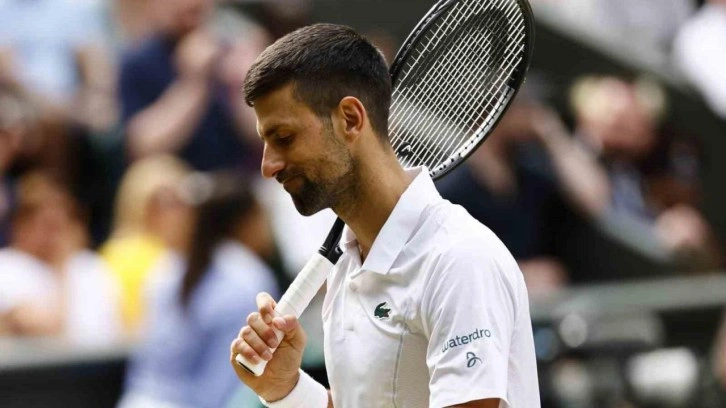 Djokovic, sakatlığı nedeniyle ATP Finalleri'nden çekildi