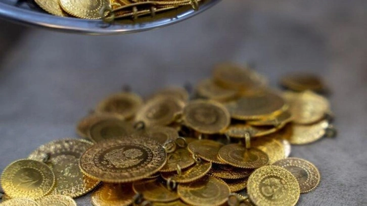 Dolar düştü, altın yeniden şaha kalktı