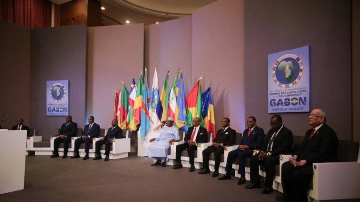 ECCAS, Gabon'un &uuml;yeliğini askıya aldı