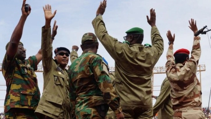 ECOWAS &uuml;lkeleri Nijer i&ccedil;in yeniden toplanacak