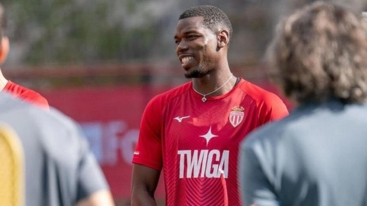 Efsane futbolcu 3 yıl aranın ardından sahalara dönüyor