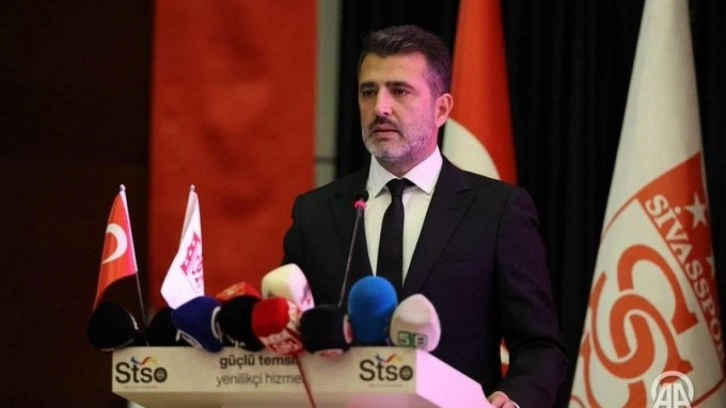 Efsane takımın 5 ay önce seçilen başkanı istifa etti!