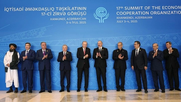 Ekonomik İşbirliği Teşkilatı 17. Zirvesi Azerbaycan'da başladı