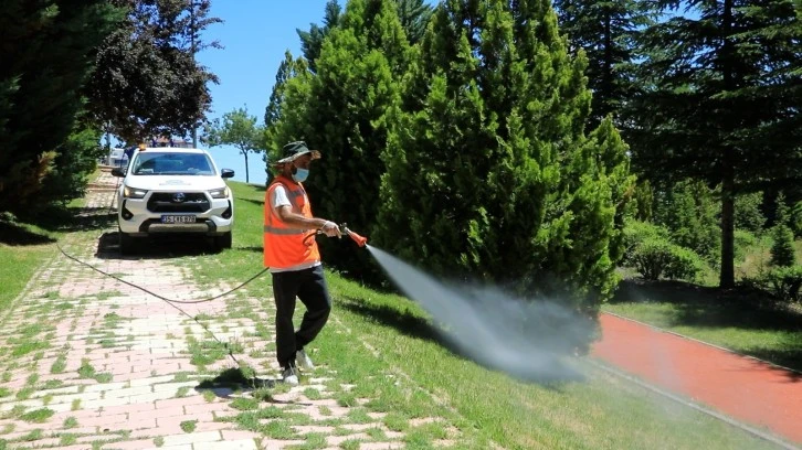 Elazığ Belediyesi'nden Yaz Aylarında Yoğun İla&ccedil;lama &Ccedil;alışması.