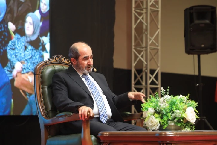 Elazığ Belediyesi&rsquo;nin Ramazan Etkinliklerinde &Ouml;mer Demirbağ G&ouml;n&uuml;llere Dokundu