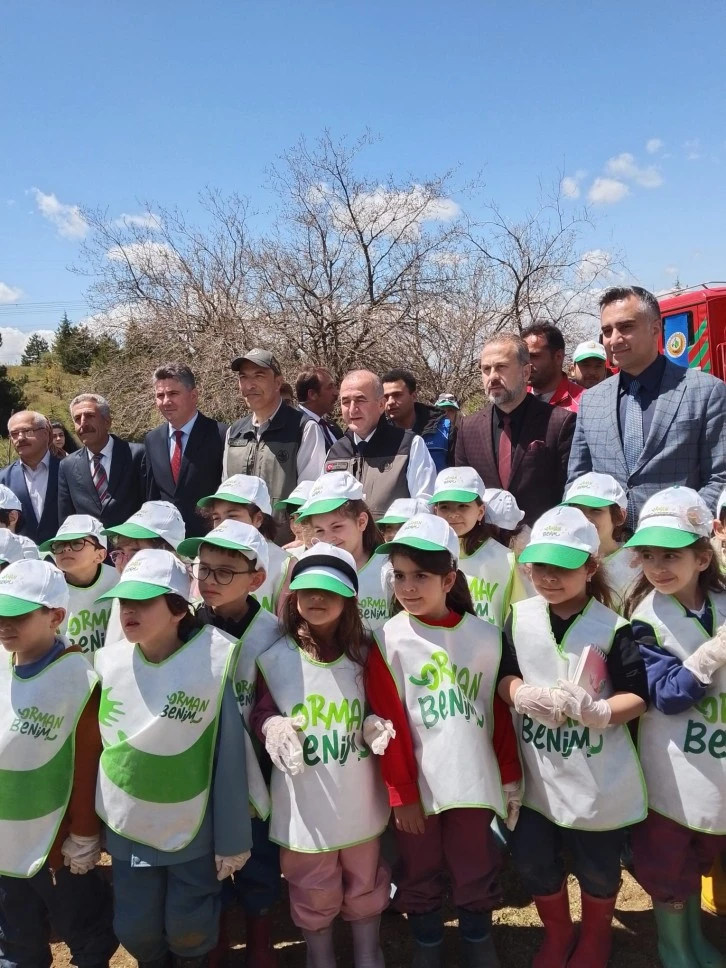 Elazığ&rsquo;da &ldquo;Orman Benim&rdquo; Etkinliğiyle Yeşil Vatan Bilinci Aşılanıyor