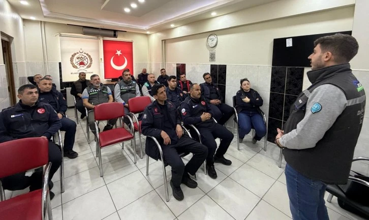 Elazığ İtfaiyesi&rsquo;nden Personeline Kapsamlı KBRN ve G&uuml;venlik Eğitimi.