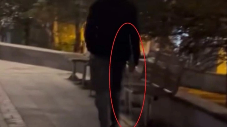 Elindeki bıçakla parktakileri korkutan şüpheli gözaltında