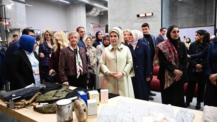 Emine Erdoğan'dan 'Artsın Eksilmesin D&ouml;n&uuml;ş&uuml;m Pazarı'na ilişkin paylaşım