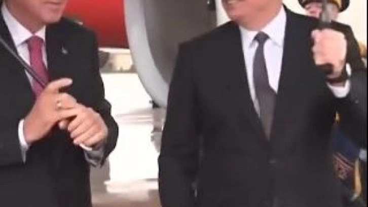 Erdoğan ve Aliyev'den g&uuml;l&uuml;mseten diyalog