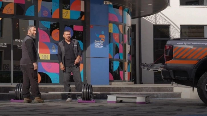 Esenlerli gençlerden Naim Süleymanoğlu’na anlamlı anma