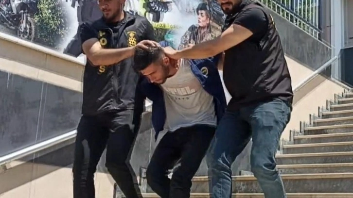 Eski sevgilisini kıskandı, arkadaşını öldürdü