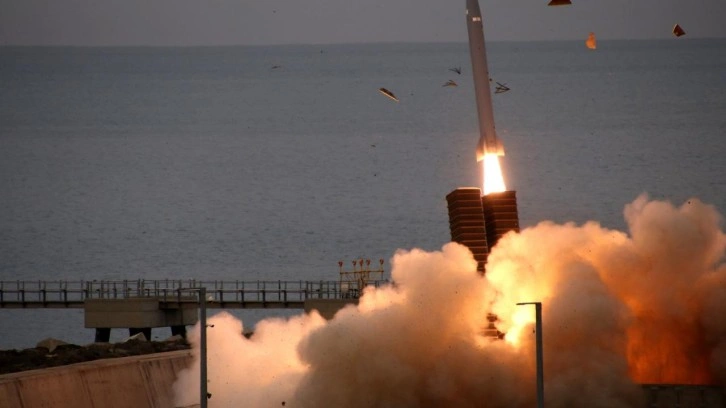 Eski Yunan Bakan'dan T&uuml;rkiye ve İsrail itirafı: Tayfun Hipersonik f&uuml;ze &uuml;retme sebebi...