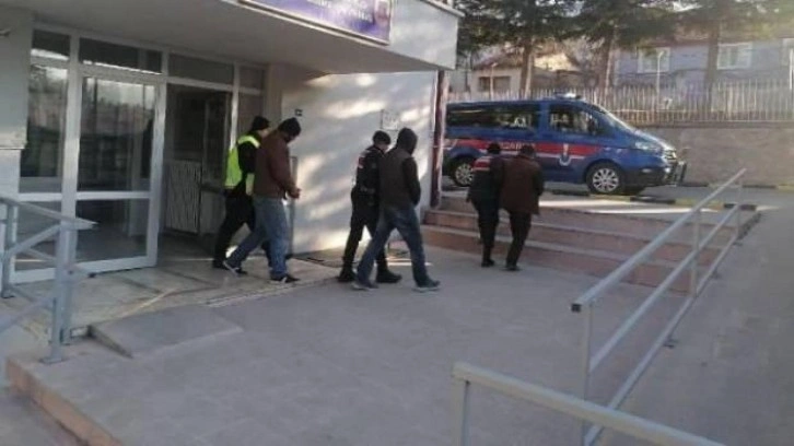 Eskişehir&rsquo;de 'ka&ccedil;ak kazıya' su&ccedil;&uuml;st&uuml;; 4 g&ouml;zaltı