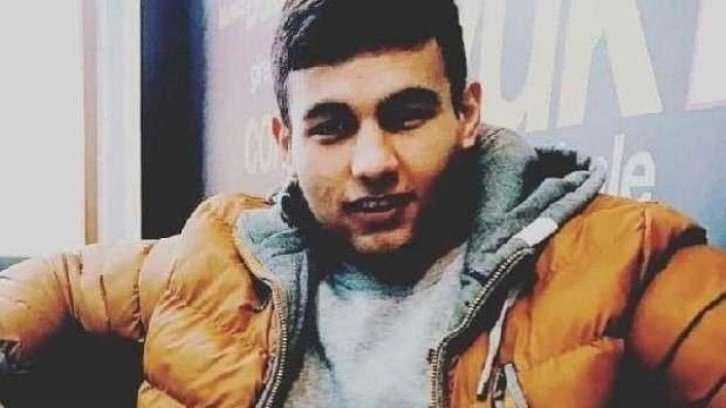 Evinde uyuşturucu komasına girdi, hastanede &ouml;ld&uuml;