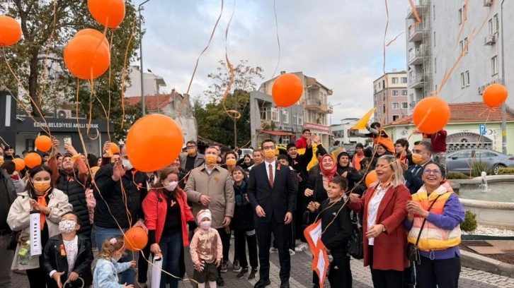 Ezine'de 'Lösemili Çocuklar Haftası' etkinlikleriyle farkındalık oluşturuldu
