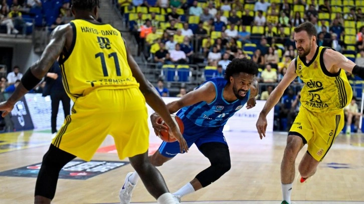 Fenerbahçe, Basketbol Süper Ligi'nde yarı finale yükseldi