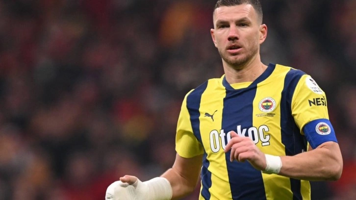 Fenerbahçe'de ayrılık! Yıldız futbolcu sosyal medyadan duyurdu