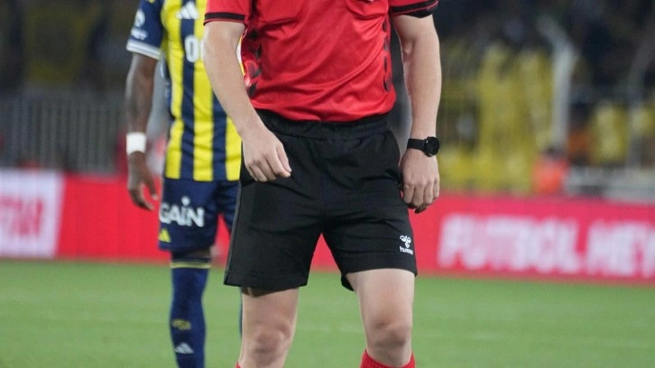 Fenerbahçe'nin öfkesi dinmiyor! Sosyal medya bu paylaşımı konuşuyor