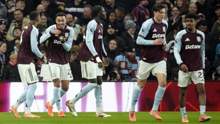 Fenerbah&ccedil;e'nin rakibi Premier Lig devini devirdi! &Uuml;st &uuml;ste 10. galibiyet