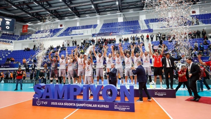 Fenerbahçe'yi yenerek kupayı kazandılar