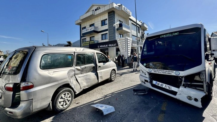 Fethiye'de korkutan kaza: 13 yaralı