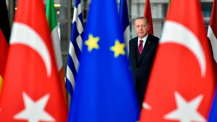 Financial Times'tan dikkat çeken Türkiye analizi! Güvenliğimiz artık ellerinde