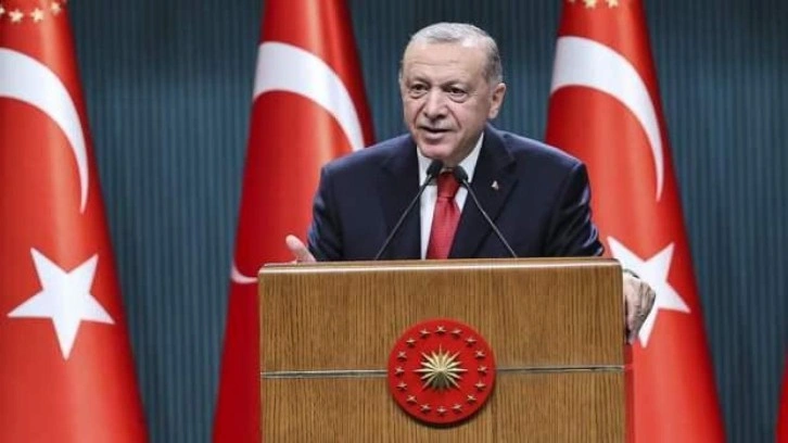 Fransız Le Monde Erdoğan'a &ouml;vg&uuml; dolu s&ouml;zler: Kıskan&ccedil;lıkla da olsa ustayı sleamlıyorlar