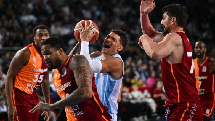 Galatasaray 2 sayı farkla yıkıldı!