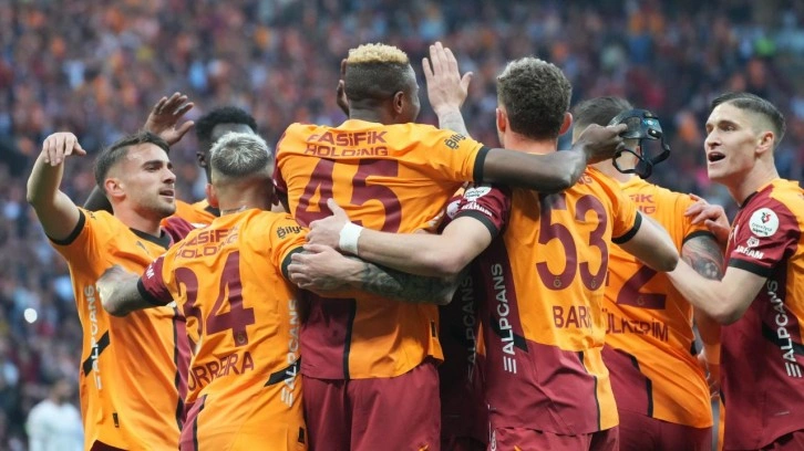 Galatasaray'da veda vakti: Eşyalarını gemiyle ülkesine yolladı