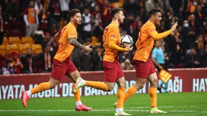 Galatasaray'ın eski yıldızıydı, yeni yuvasında gol kralı oldu