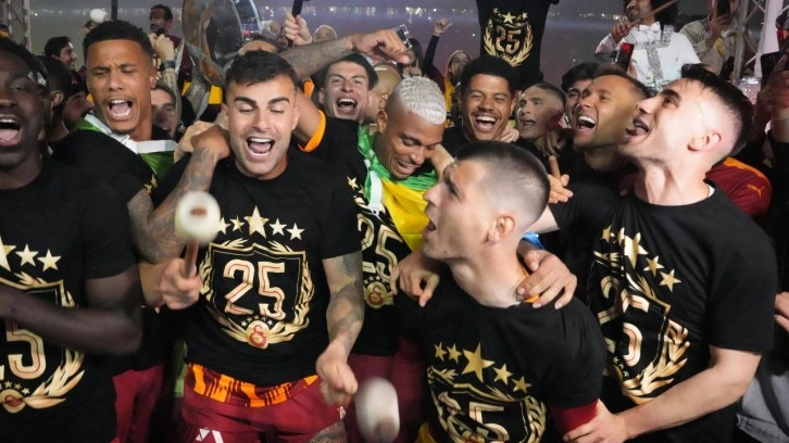 Galatasaray'ın yıldızı bıçak altına yattı: Ameliyat sonrası ilk açıklama