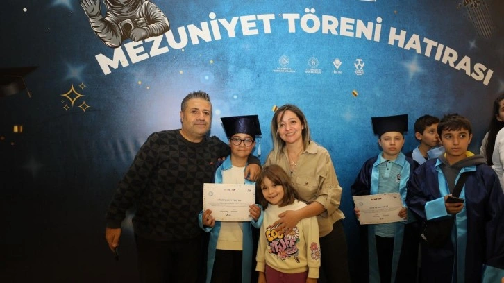 Gaziantep'te Deneyap Teknoloji Atölyeleri ilk mezunlarını verdi