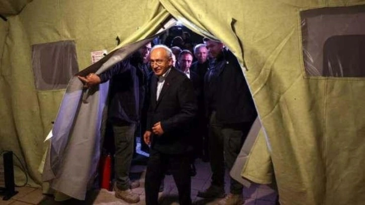 Geceyi &ccedil;adırda ge&ccedil;iren Kılı&ccedil;daroğlu, deprem b&ouml;lgesine &ouml;zel jetle gitmiş