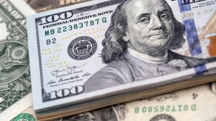 Haftaya d&uuml;ş&uuml;şle başlayan dolar 13,37'den işlem g&ouml;r&uuml;yor