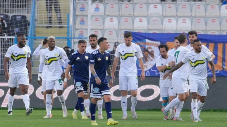 Haftaya lider giren takım 4. sıraya düştü!